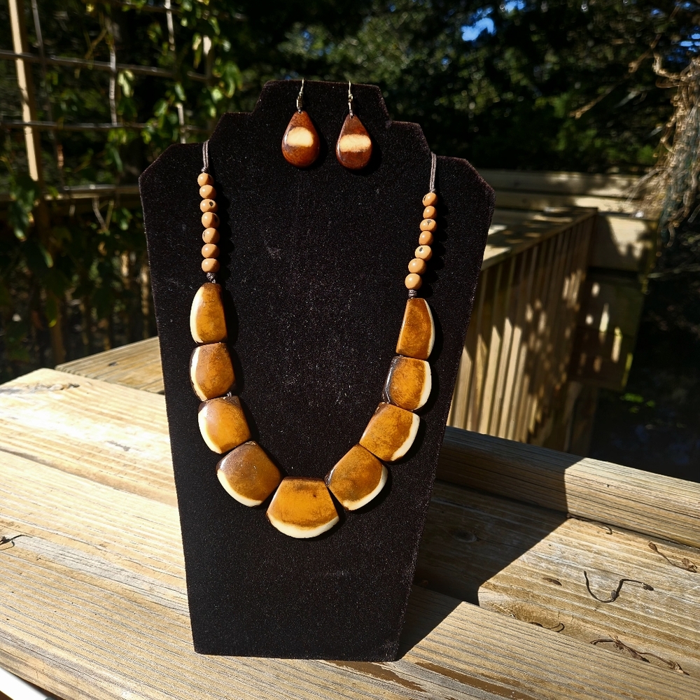 Handmade Tagua necklace and earrings